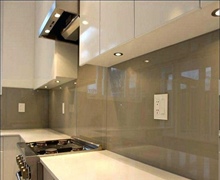 شیشه کابینت رنگی آشپزخانه