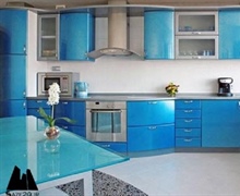 کابینت درب شیشه ای آبی